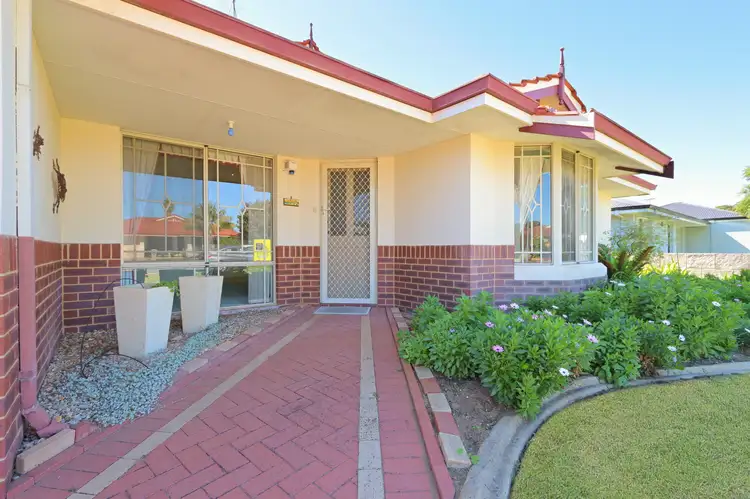 Second view of Homely house listing, 8 Fairway Crescent, Meadow Springs WA 6210