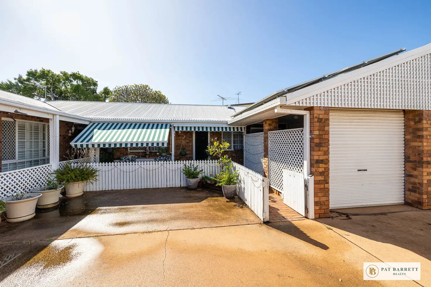 Main view of Homely townhouse listing, 2/390 - 392 Birkdale Road, Wellington Point QLD 4160