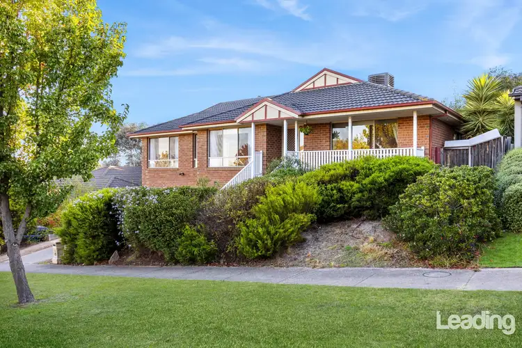 27 Bundanoon Avenue, Sunbury VIC 3429
