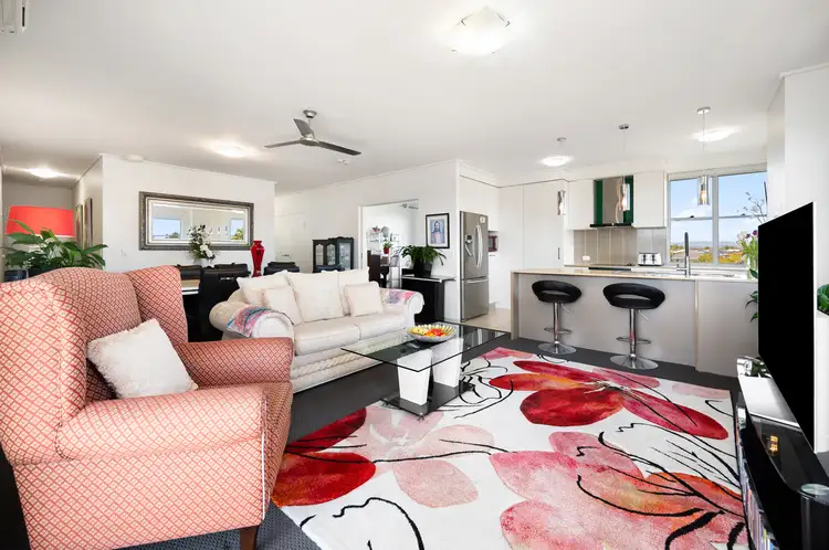 231/64 Sickle Avenue, Hope Island QLD 4212