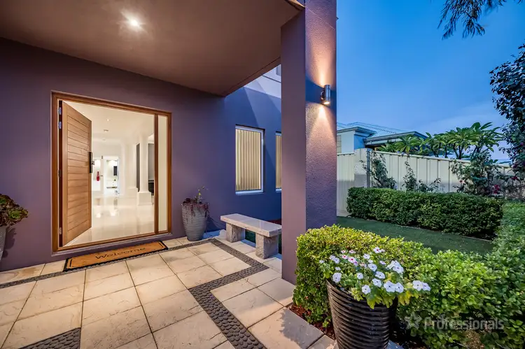 Second view of Homely house listing, 10 Brigantine Drive, Jindalee WA 6036