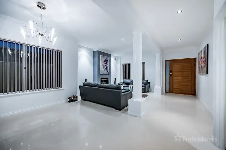 Fifth view of Homely house listing, 10 Brigantine Drive, Jindalee WA 6036