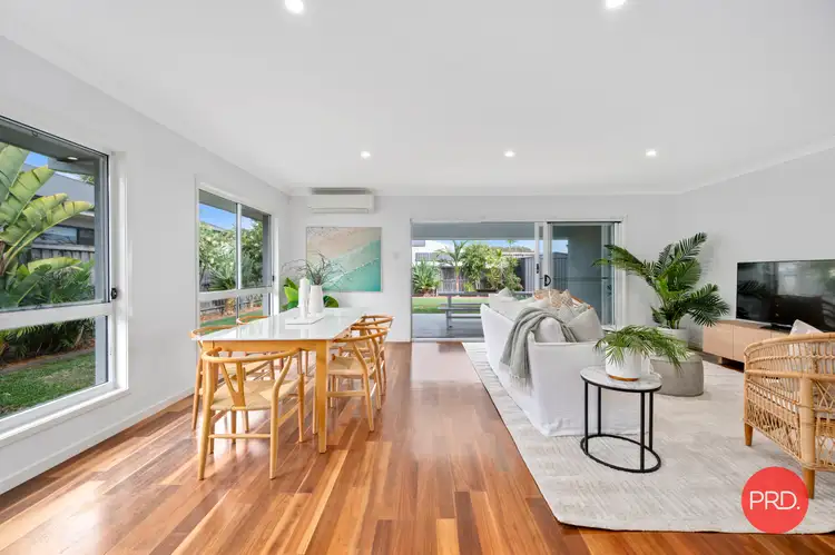 16 Watergum Close, Sapphire Beach NSW 2450
