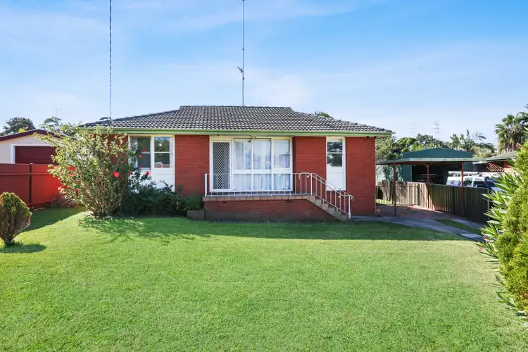 Second view of Homely house listing, 7 Kimbarra Crescent, Koonawarra NSW 2530