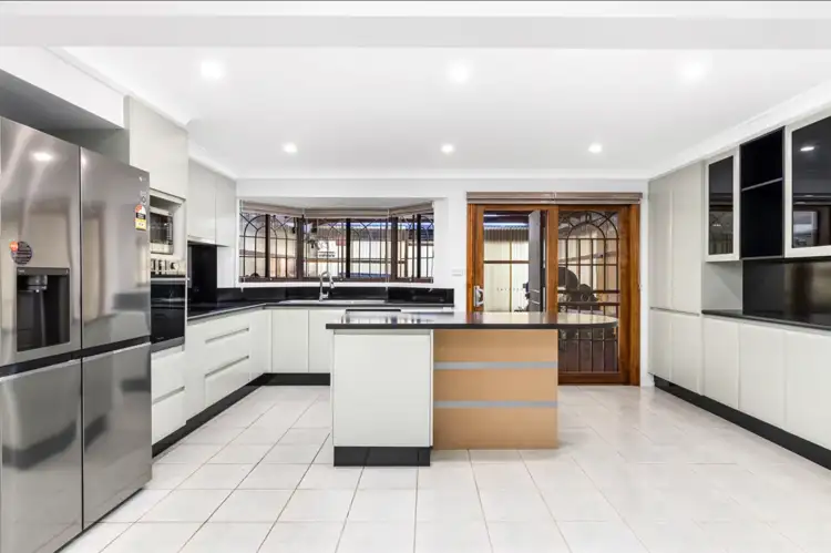 27 Glen Logan Road, Bossley Park NSW 2176