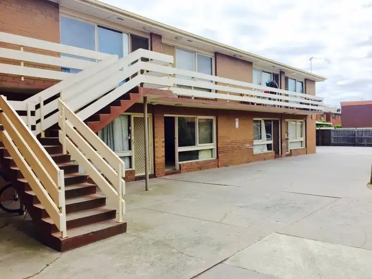 8/11 Gordon Street, Footscray VIC 3011