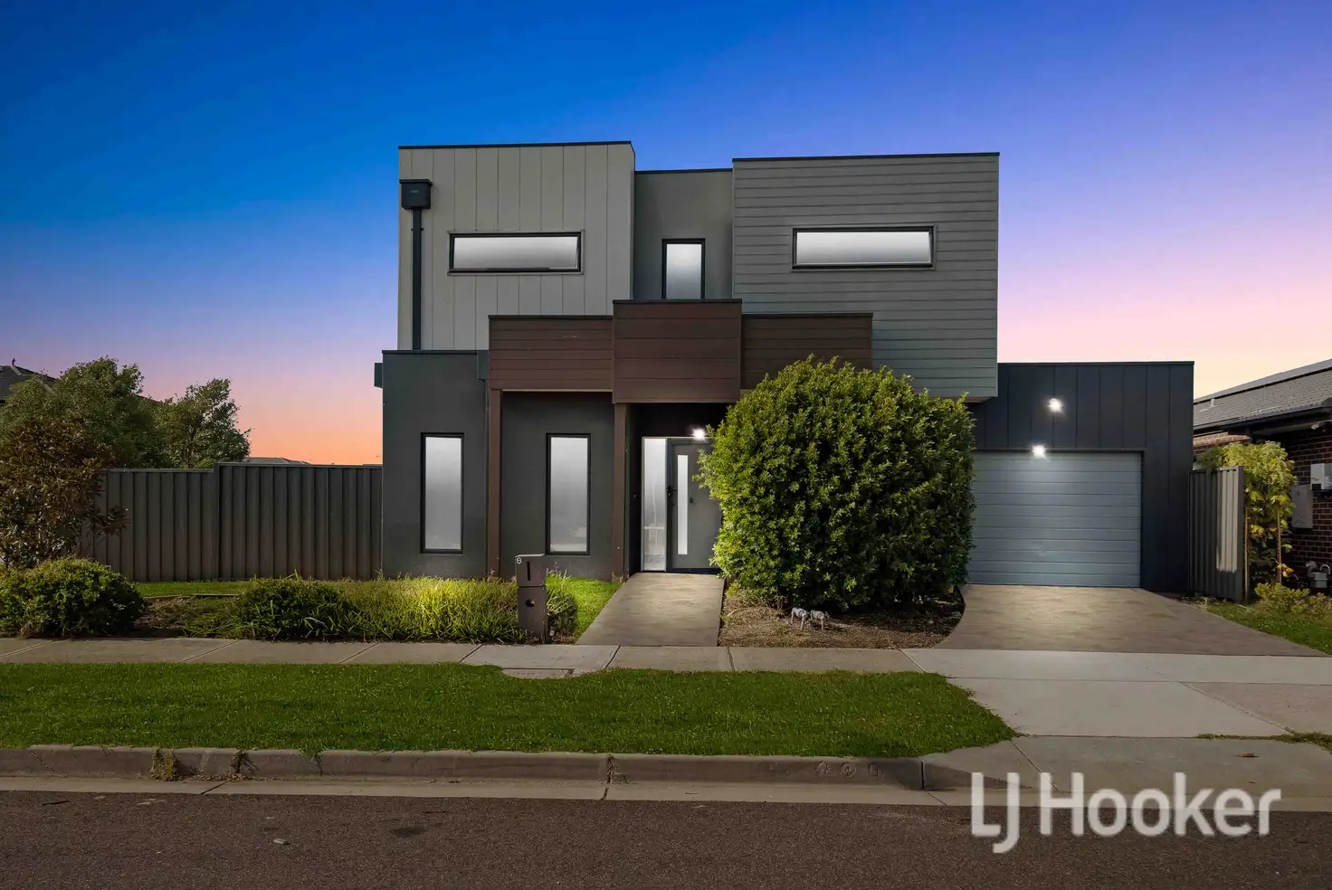 Main view of Homely townhouse listing, 8 Jolly Street, Cranbourne East VIC 3977