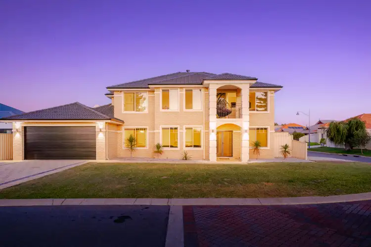 15 Wombarra Street, Secret Harbour WA 6173