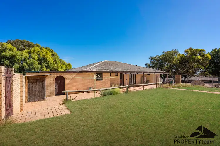 32 Old Cemetery Road, Greenough WA 6532