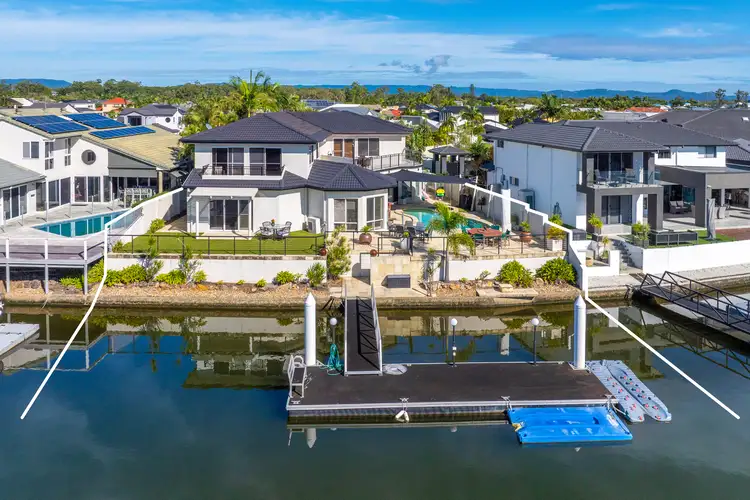 153 Pebble Beach Drive, Runaway Bay QLD 4216