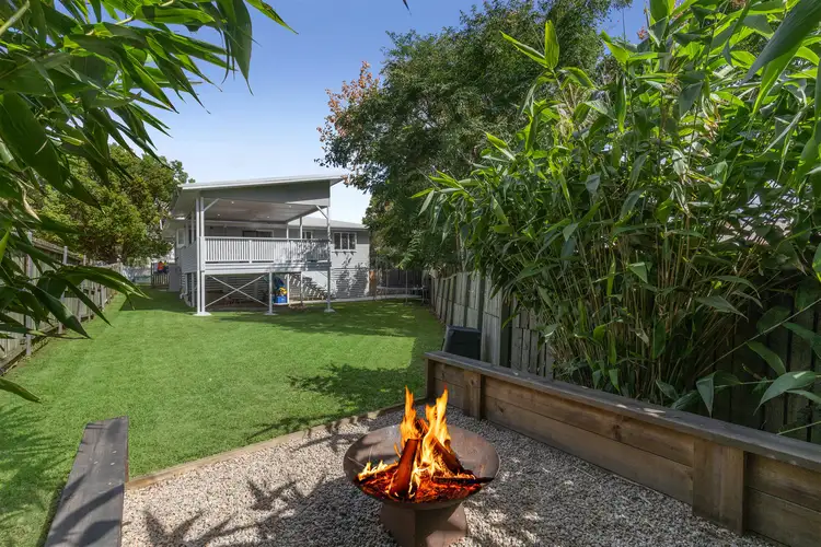 17 Sedgemoor Street, Stafford Heights QLD 4053