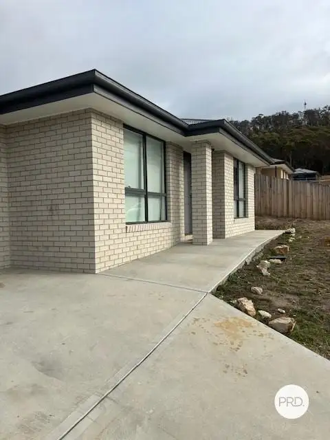 9 Hazelwood  Street