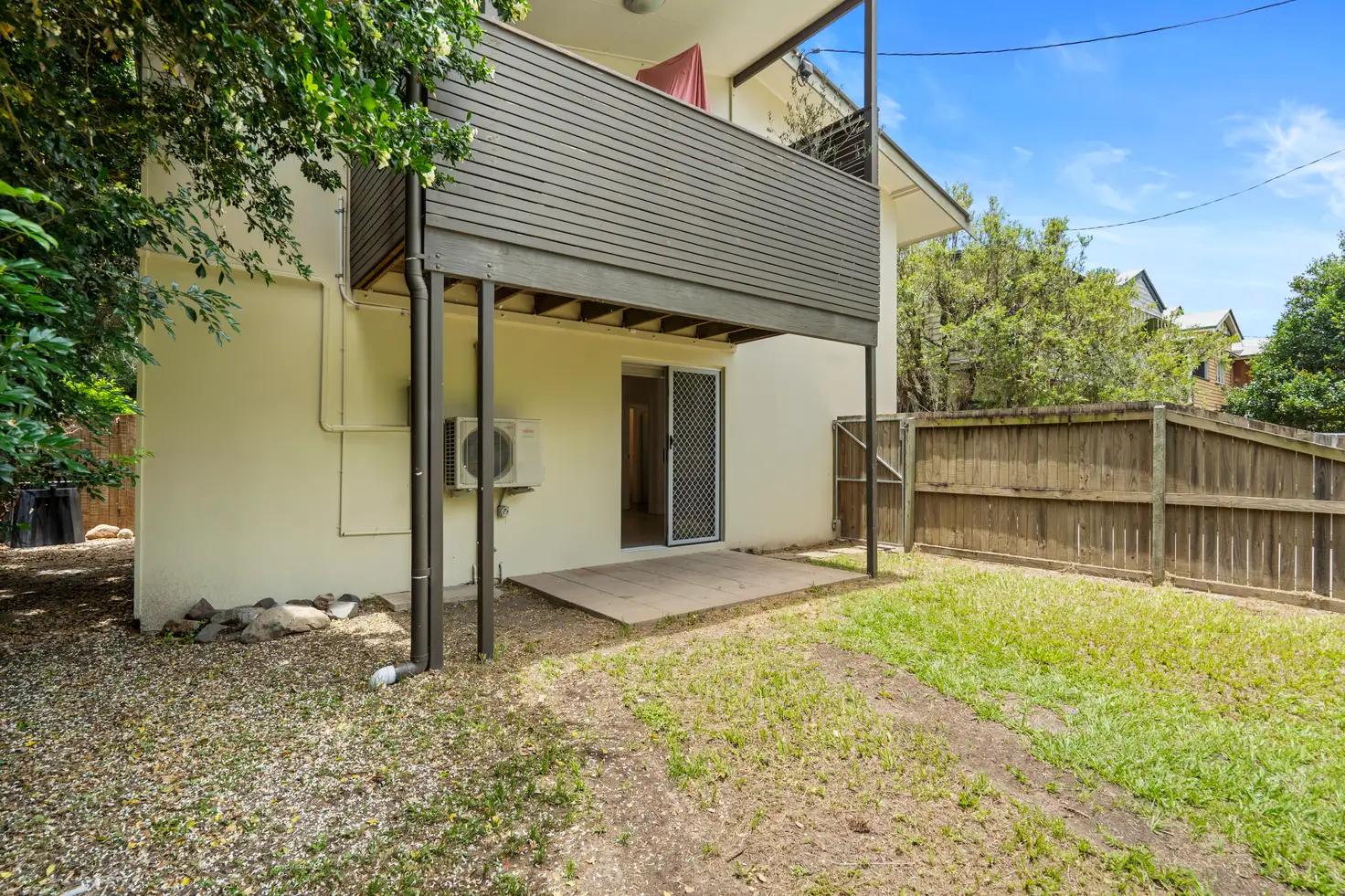 Main view of Homely apartment listing, 1/42 William Parade, Fairfield QLD 4103