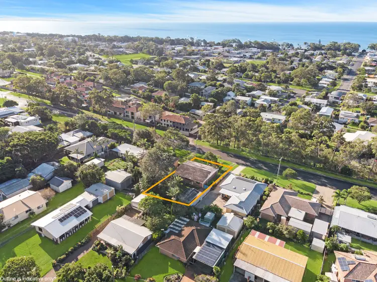 23 Barnstaple Street, Torquay QLD 4655