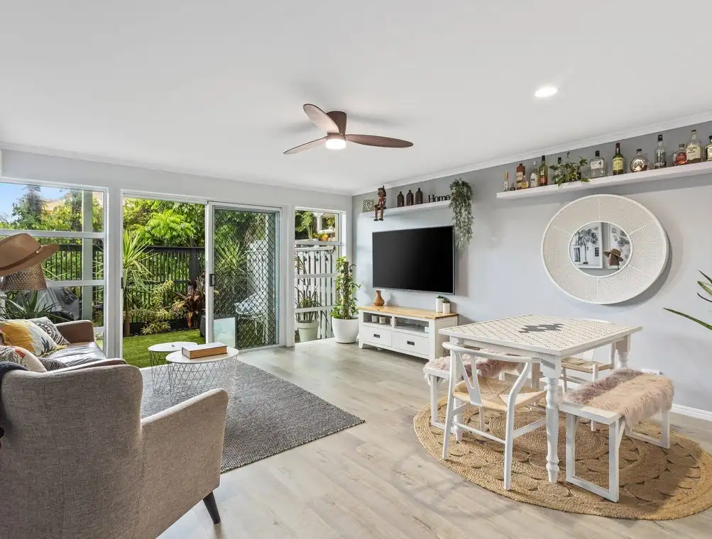 Main view of Homely townhouse listing, 43/16 Crescent Avenue, Mermaid Beach QLD 4218