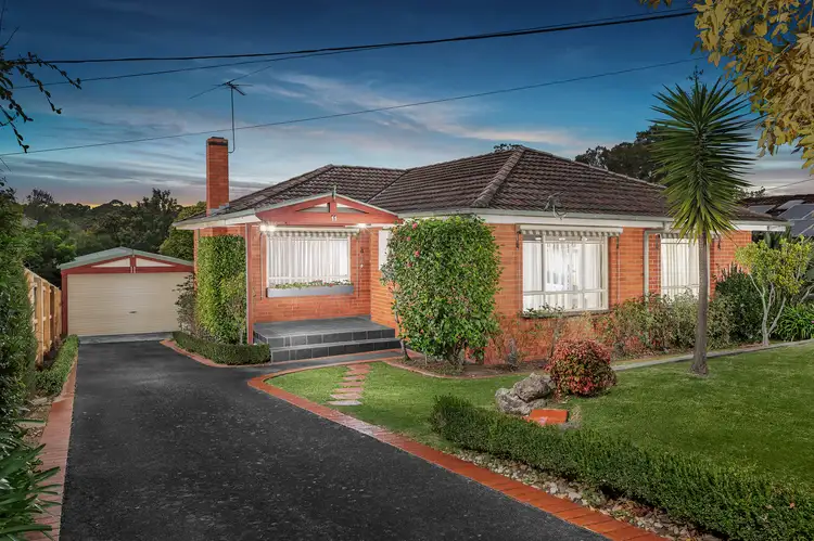 11 Ayr Street, Macleod VIC 3085