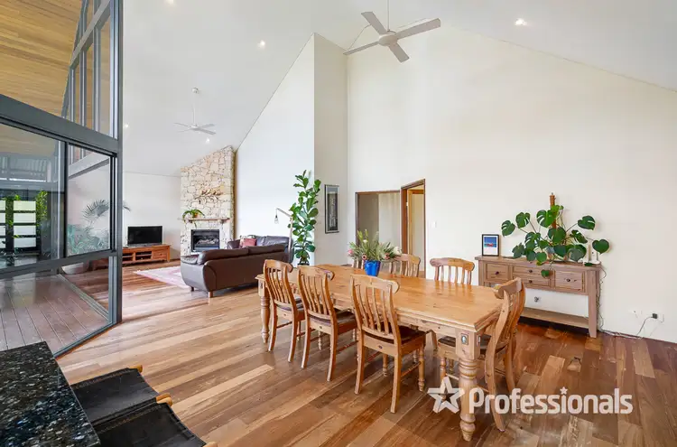 Sixth view of Homely house listing, 1 Hamelin Retreat, Geographe WA 6280