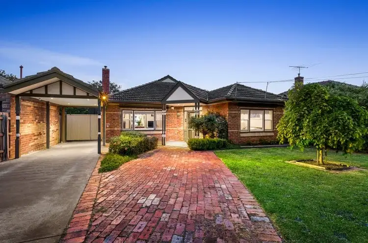 23 Symons Street