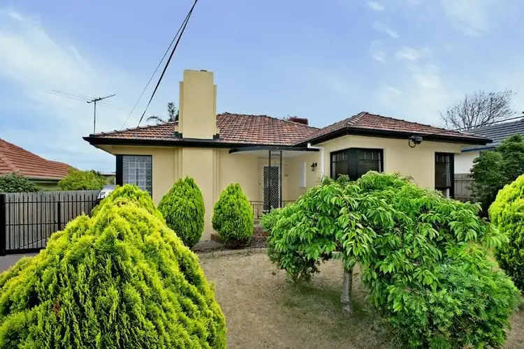 9 Lorraine Street, Cheltenham VIC 3192