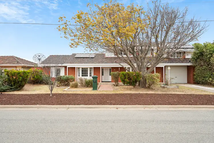 14 Meakin Terrace, Seaton SA 5023