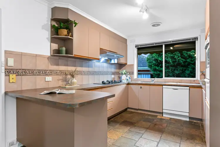Sixth view of Homely house listing, 2 Rangoon Court, Mulgrave VIC 3170