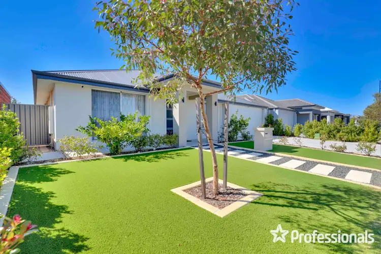 Second view of Homely house listing, 29 Bouquet Road, Piara Waters WA 6112