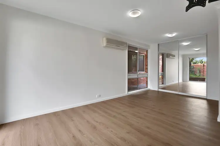 Fifth view of Homely house listing, 6 Meehan Close, Horsley NSW 2530