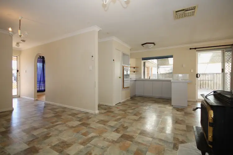 Fifth view of Homely house listing, 8 Whitely Place, Australind WA 6233