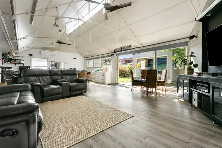 24 Arthur Road, Hamilton Hill WA 6163