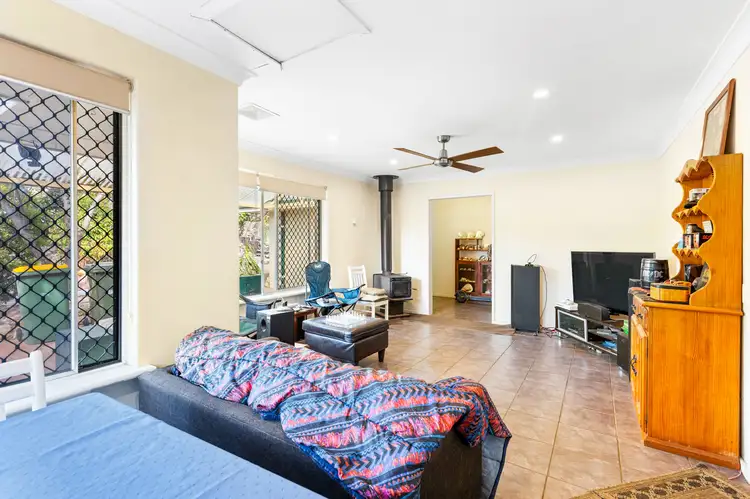 Sixth view of Homely house listing, 3 Jeffers Court, Orelia WA 6167