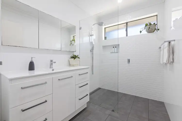 Sixth view of Homely house listing, 2 Dobson Street, Thornleigh NSW 2120