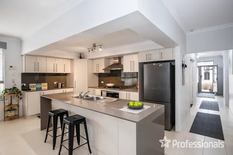 Sixth view of Homely house listing, 10 Magill Street, Landsdale WA 6065