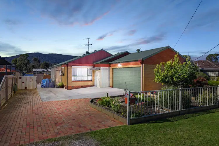 15 Cypress Avenue, Boronia VIC 3155