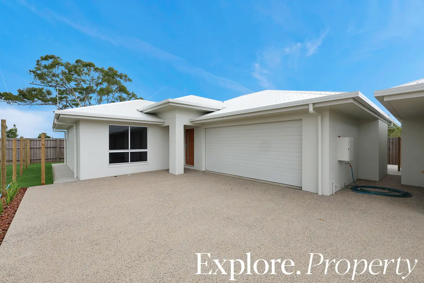 Main view of Homely semi-detached listing, 2/32 Hermosa Circuit, Beaconsfield QLD 4740