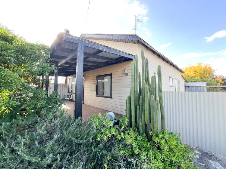 11 Mackrell Street, Ungarie NSW 2669