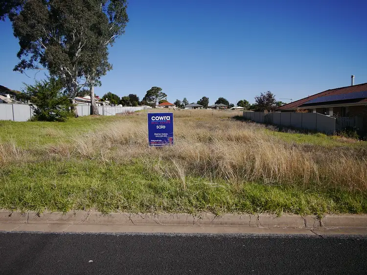 10 Pridham Street, Cowra NSW 2794