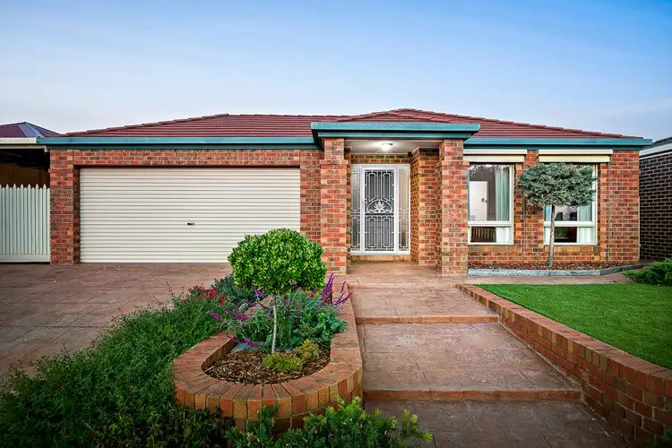 7 Mockridge Avenue, Burnside VIC 3023