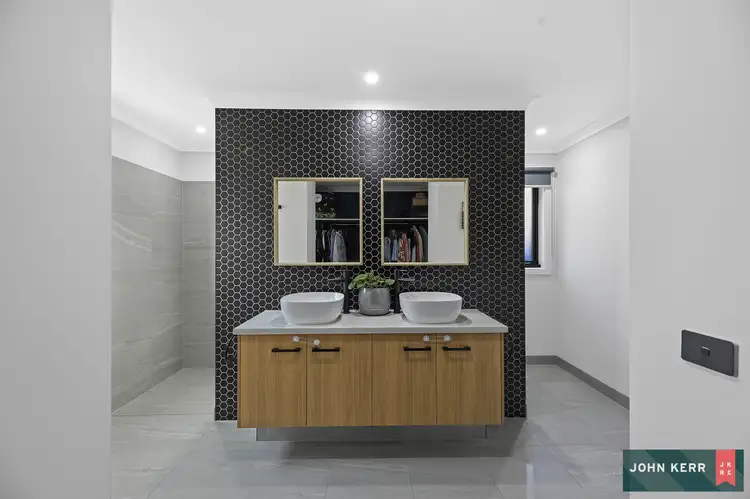 Fourth view of Homely house listing, 10 Peppermint Close, Trafalgar VIC 3824