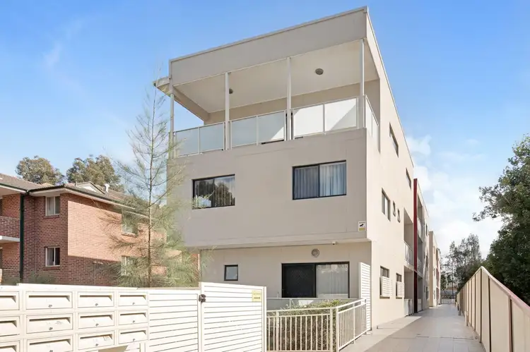 8 Wigram Street, Harris Park NSW 2150