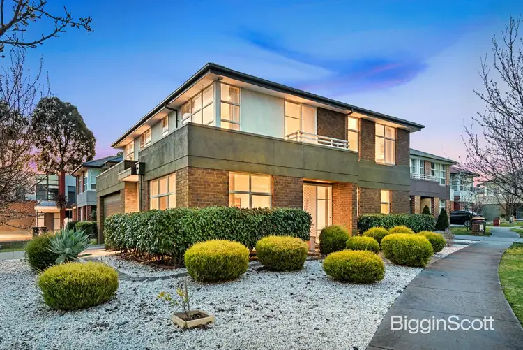 Second view of Homely house listing, 7 Linton Place, Mulgrave VIC 3170