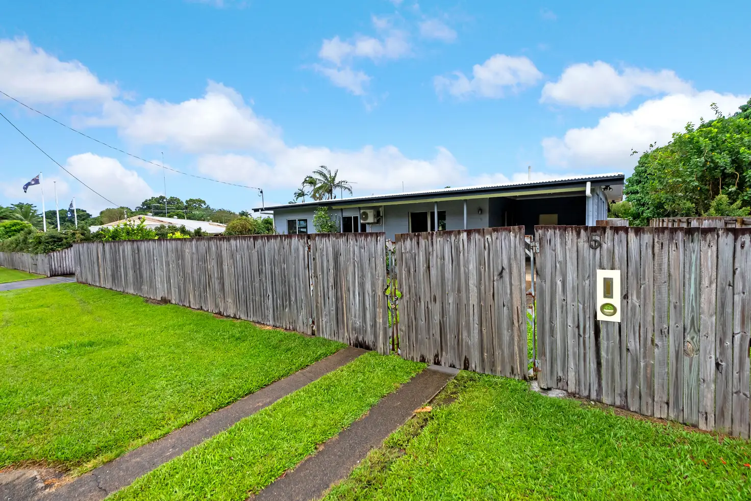 Main view of Homely house listing, 5 Solager Street, Manoora QLD 4870