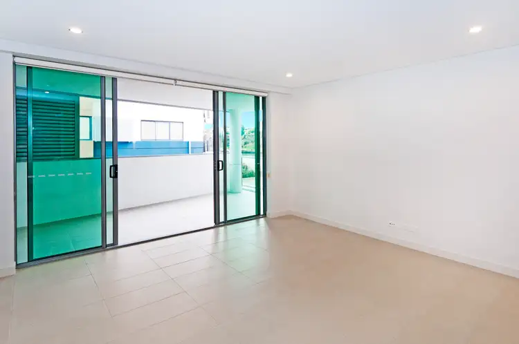 Third view of Homely apartment listing, 25 Anderson St,, Kangaroo Point QLD 4169