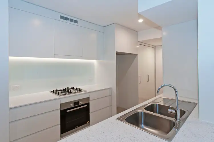 Fifth view of Homely apartment listing, 25 Anderson St,, Kangaroo Point QLD 4169