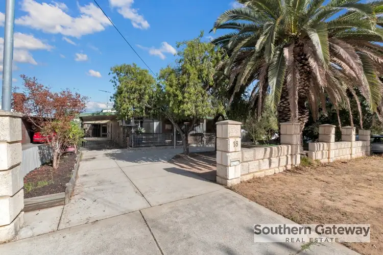 18 Christmas Avenue, Orelia WA 6167