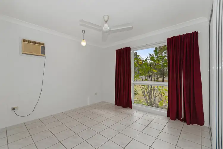 Fifth view of Homely house listing, 2 Bahama Court, Mount Low QLD 4818