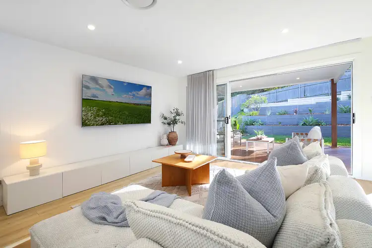 8 Lawson Place, Narara NSW 2250