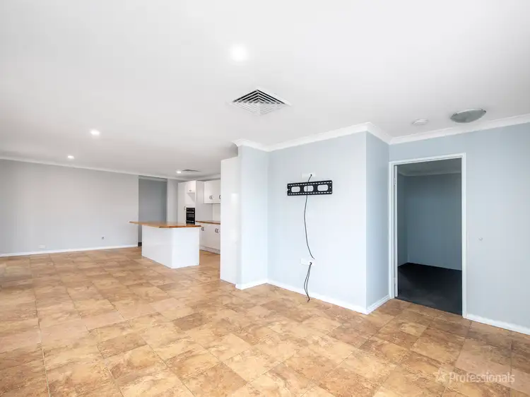 Fifth view of Homely house listing, 18 Christian Circle, Quinns Rocks WA 6030