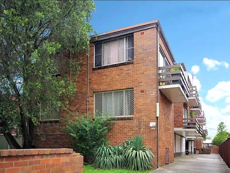 202 Victoria Road