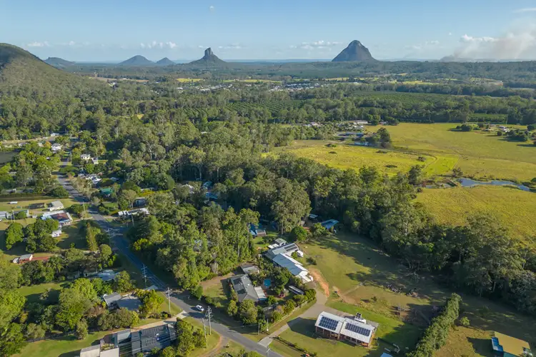 63 Alfs Pinch Road, Beerwah QLD 4519