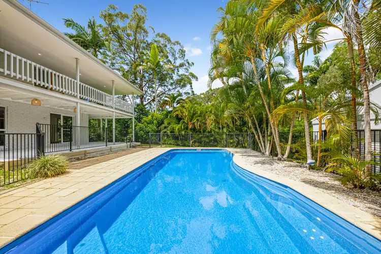 6 Loatta Court